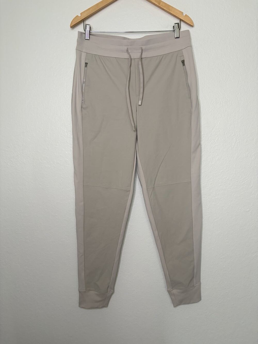 Athleta Headlands Hybrid Trek Light Jogger Size 12T Beige Athleisure